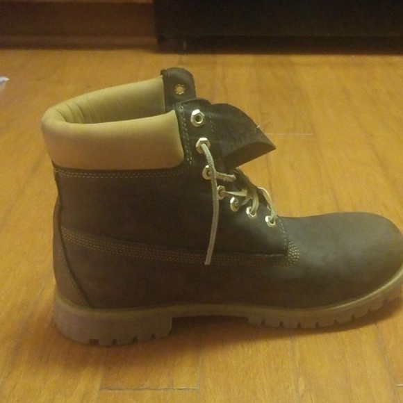 Timberland Boots - Picture 3 of 4